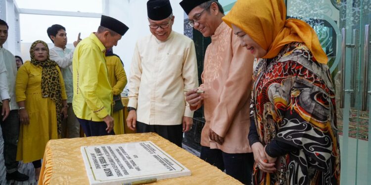 Bersama Hamka B Kady, Taufan Pawe Resmikan Masjid Milik Ketua Golkar Takalar