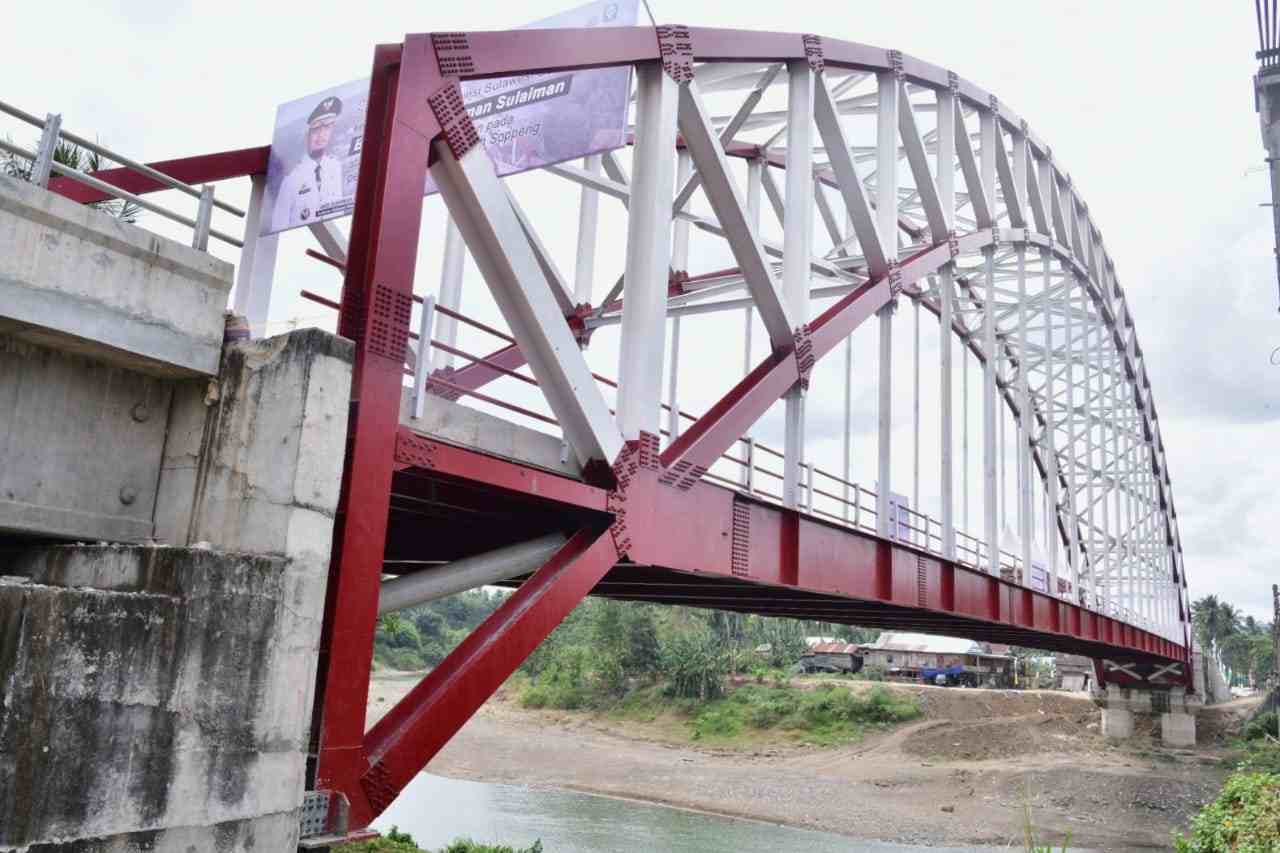 Jembatan Pacongkang Kebanggaan Warga Soppeng, Bupati Usulkan Nama Jembatan Andalan