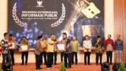 Pemkot Makassar Raih Penghargaan Keterbukaan Informasi Publik Sulsel 2023. (Dok. Pemkot Makassar).