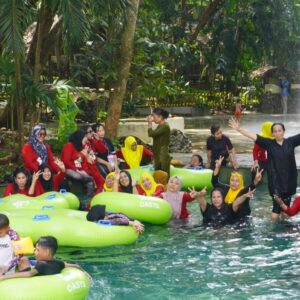 Libur Lebaran, Bugis Waterpark Dipadati Ribuan Pengunjung