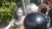 Manusia Silver Diduga Serang Anggota Satpol PP Makassar, Dilaporkan Ke Polisi