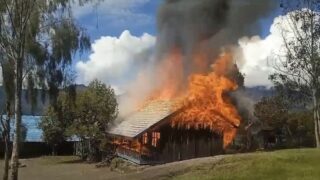 KKB Papua Bakar Gedung Sekolah di Pegunungan Bintang