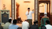 Wakil Gubernur Sulbar Laksanakan Salat Tarawih Berjamaah di Masjid Ar-Rahman Karema Mamuju