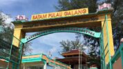 gerbang menuju vihara