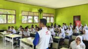 Asmo Sulsel Bekali Siswa SMKN 7 Takalar dengan Edukasi Safety Riding